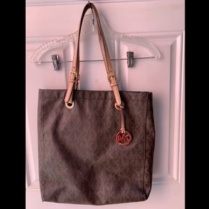 Michael Kors Large Logo/Signature Tote